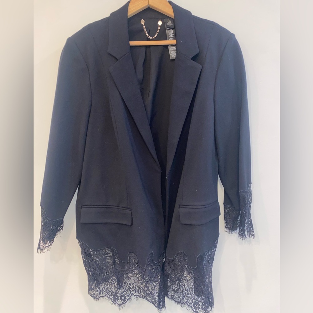 Women’s Chicos blazer with lace